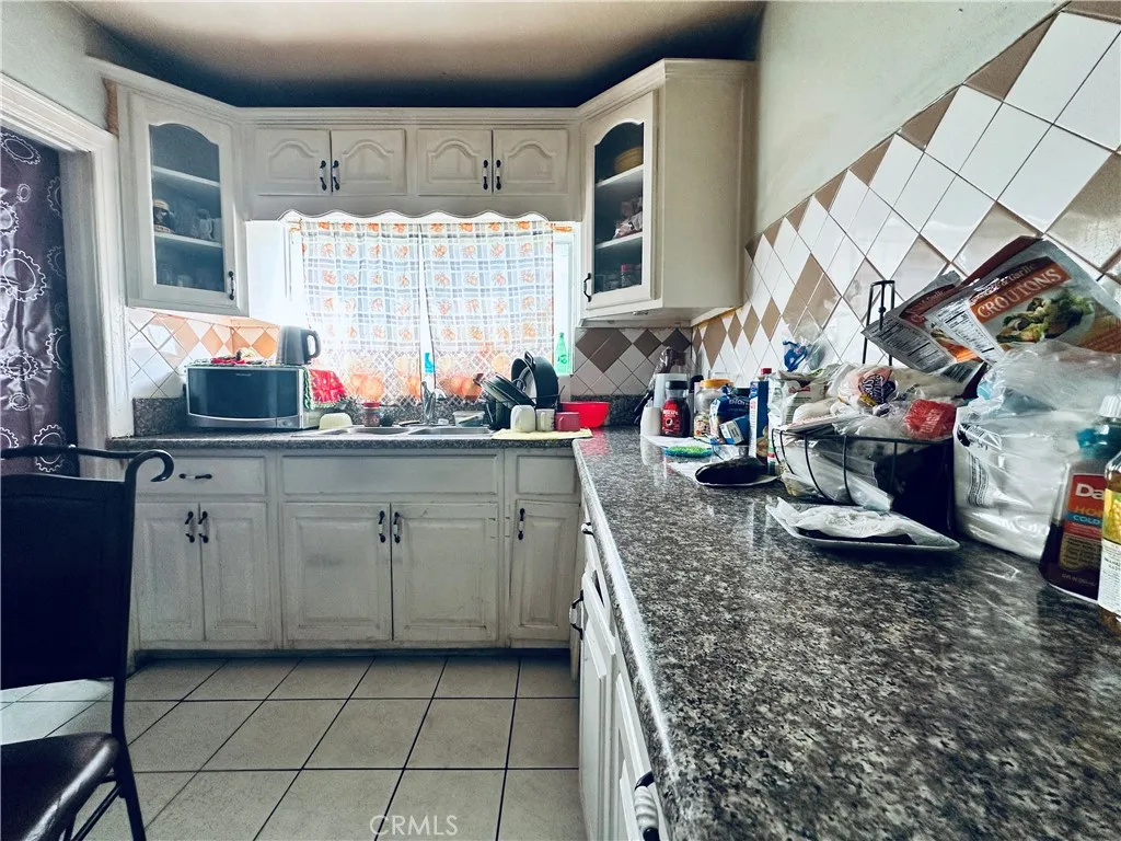 943 W 65th, Los Angeles, California 90044 home-pic-11